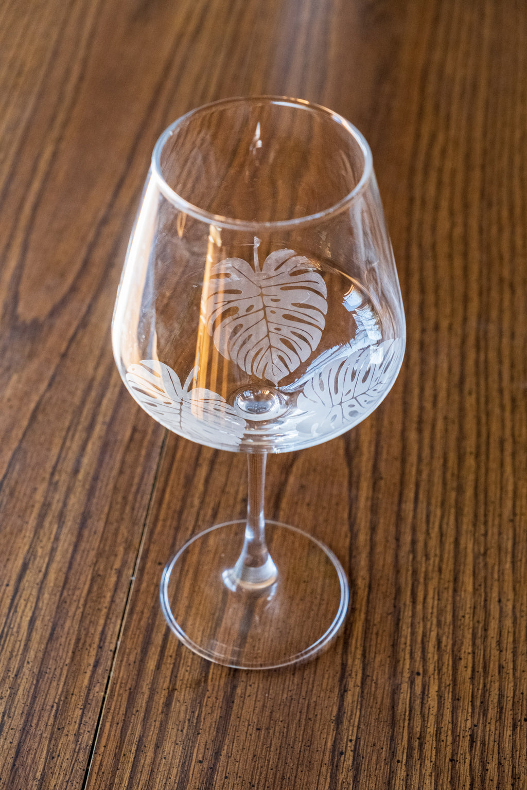 Monstera Wine Glass